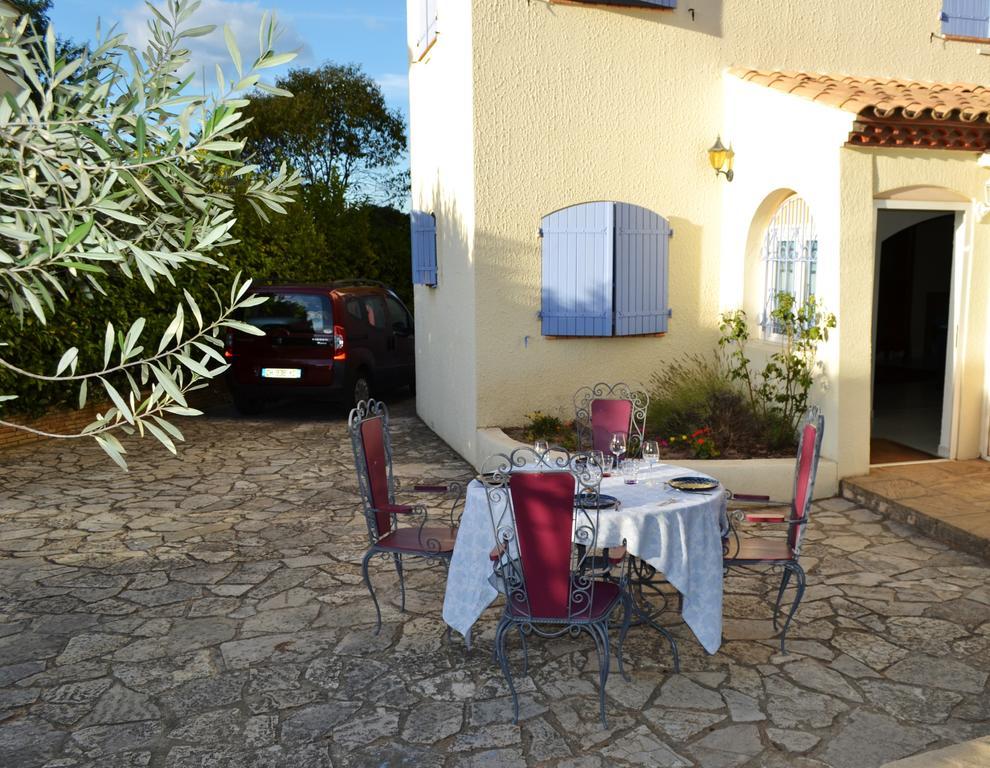 La Perle De Ceylan Hotel Montagnac  Bagian luar foto